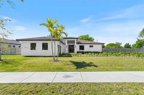8230 SW 193rd Ter, Cutler Bay, FL 33157
