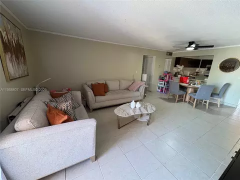 1950 W 56th St #2309D, Hialeah, FL 33012