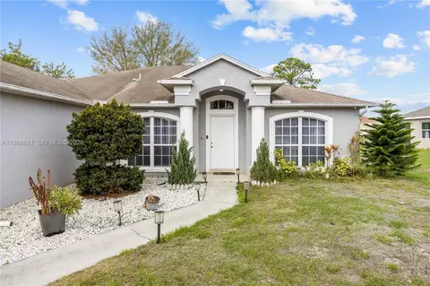 3990 SW Halcomb St, Port Saint Lucie, FL 34953