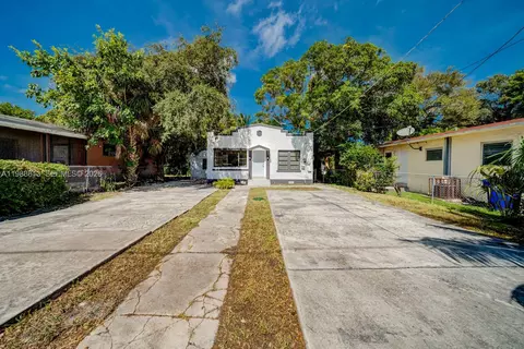 829 NW 56th St, Miami, FL 33127