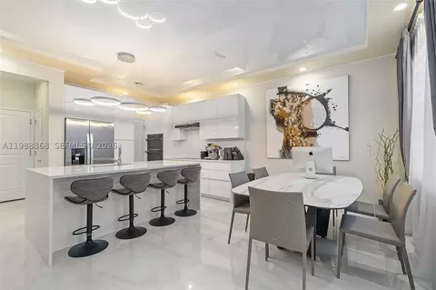 1475 Silk Oak Dr, Hollywood, FL 33021
