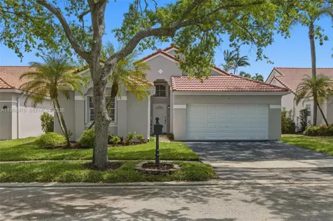 1315 Bayview Cir, Weston, FL 33326