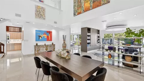 2000 S Bayshore Dr #24, Miami, FL 33133