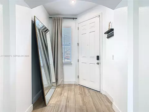 Entry Way - 1285 Hilltop Pl, Saint Cloud, FL 34772 photo 1 of 8