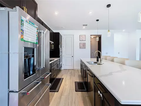 Kitchen - 1285 Hilltop Pl, Saint Cloud, FL 34772 photo 10 of 10