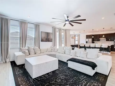 Living - 1285 Hilltop Pl, Saint Cloud, FL 34772 photo 2 of 6
