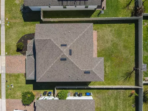 View/Area - 1285 Hilltop Pl, Saint Cloud, FL 34772 photo 3 of 6