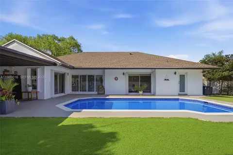 1010 SW 149th Ln, Sunrise, FL 33326