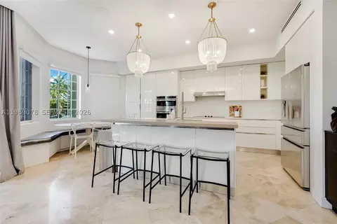 20765 NE 32nd Ave, Aventura, FL 33180