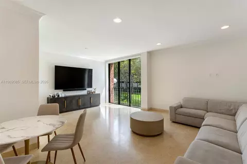 1566 NE Quayside Ter #D14, Miami, FL 33138
