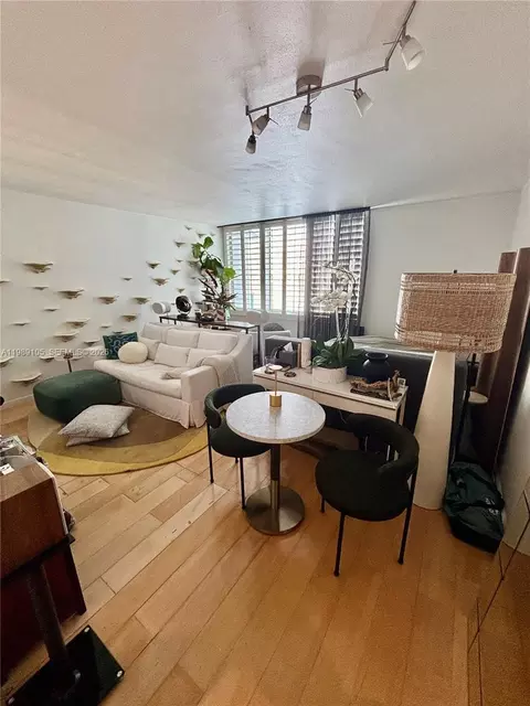 1000 West Ave #1122, Miami Beach, FL 33139