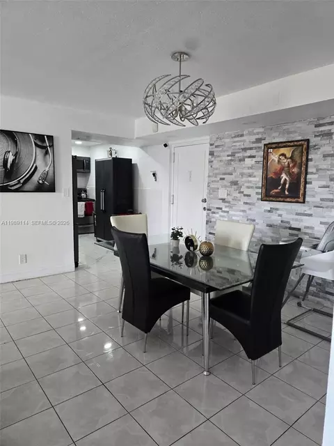 6195 Rock Island Rd #409, Tamarac, FL 33319
