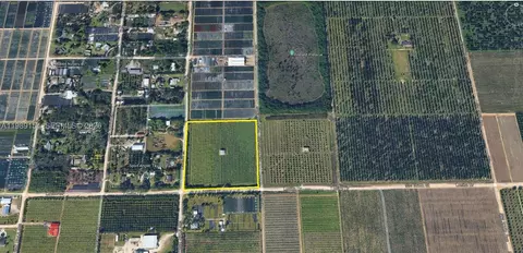 212 SW Nn Sw 360 St, Homestead, FL 33034