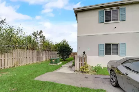 451 NW 12th Ave, Florida City, FL 33034