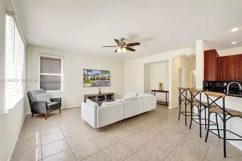Living - 3936 Cascade Ter, Weston, FL 33332 photo 4 of 7
