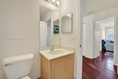 Bath - 3936 Cascade Ter, Weston, FL 33332 photo 10 of 10