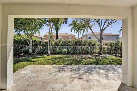 Exterior - 3936 Cascade Ter, Weston, FL 33332 photo 2 of 9