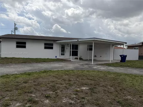 3950 NW 171st Ter, Miami Gardens, FL 33055