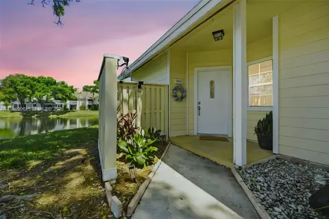 2074 Champions Way, North Lauderdale, FL 33068