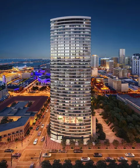 225 N Miami Ave #202, Miami, FL 33128