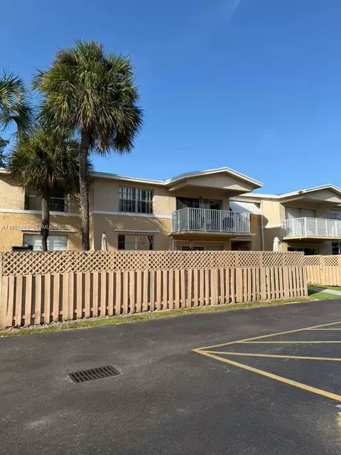 4154 NW 79th Ave #2A, Doral, FL 33166