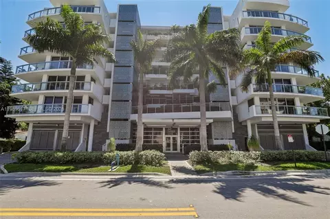 1100 100th St #703, Bay Harbor Islands, FL 33154
