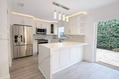 10971 NW 12th Pl, Plantation, FL 33322