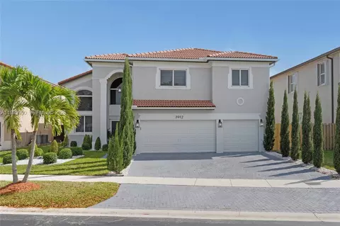 3912 NE 20th St, Homestead, FL 33033