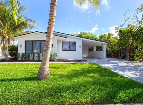 740 NE 43rd Ct, Pompano Beach, FL 33064