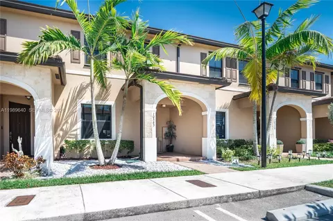 10565 W 34th Ct, Hialeah, FL 33018