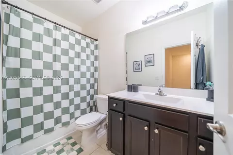 10565 W 34th Ct, Hialeah, FL 33018 photo 13