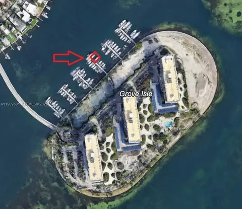4 Grove Isle Dr #SLIP D-10, Miami, FL 33133