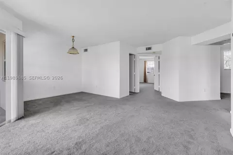 2274 SE 27th Dr #205-F, Homestead, FL 33035