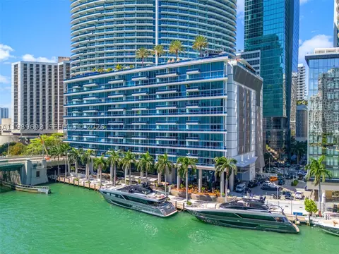 200 Biscayne Boulevard Way #3707, Miami, FL 33131