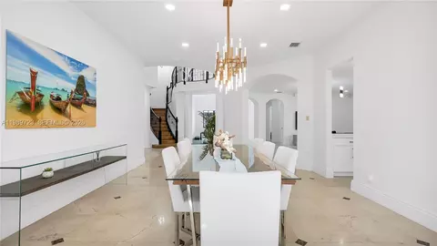7965 SW 195th St, Cutler Bay, FL 33157