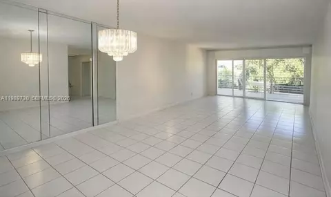 3531 Inverrary Dr #310, Lauderhill, FL 33319