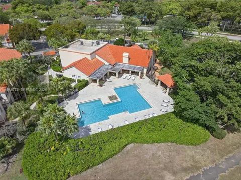 3390 N Pinewalk Dr N #1026, Margate, FL 33063