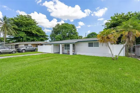 2051 Arcadia Dr, Miramar, FL 33023