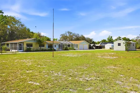 49 Williams Rd, Lake Placid, FL 33852