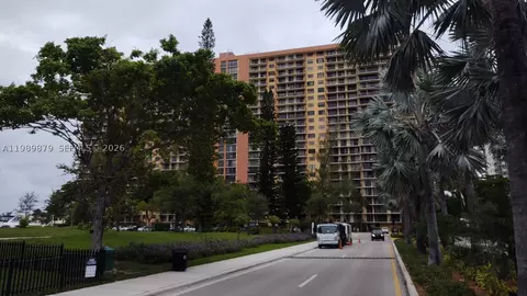 290 174th St #1507, Sunny Isles Beach, FL 33160