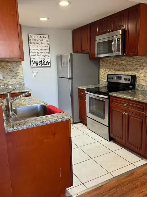 10500 SW 108th Ave #B303, Miami, FL 33176