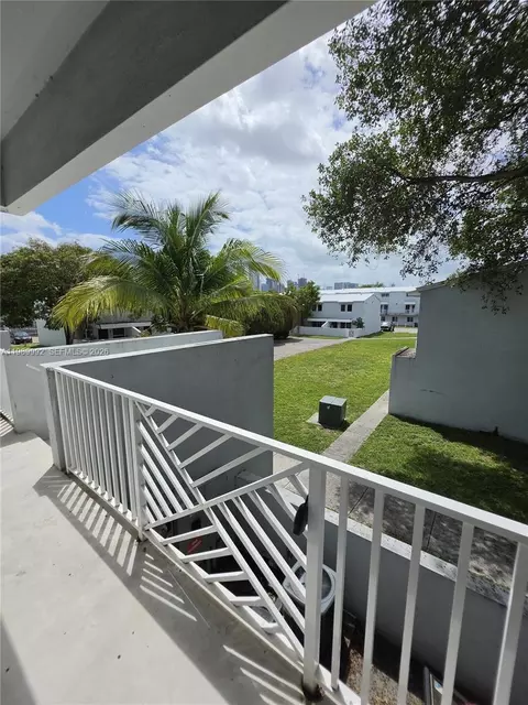 1990 NW 4th Ct #7, Miami, FL 33136