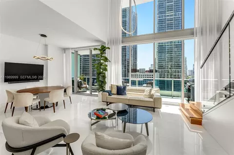 200 Biscayne Boulevard Way #1406, Miami, FL 33131