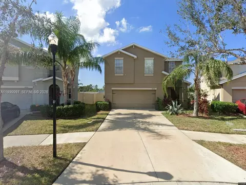 4928 Reflecting Pond Cr, Wimauma, FL 33598