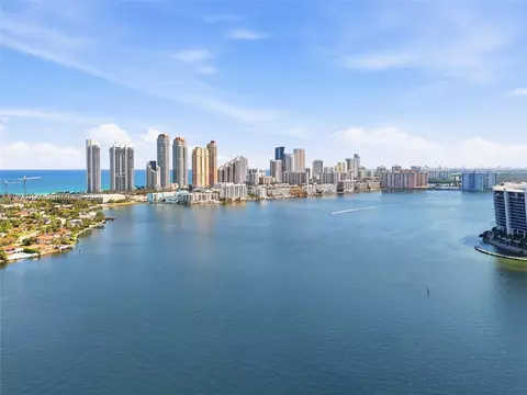 3530 Mystic Pointe Dr #1714, Aventura, FL 33180