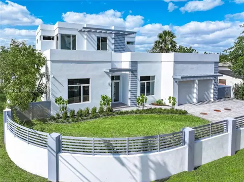 9895 NW 26th St, Doral, FL 33172