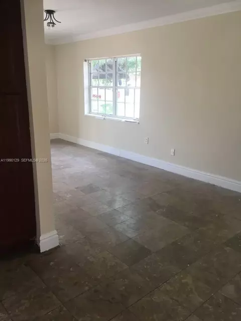 Living - 625 E 8th Ct, Hialeah, FL 33010 photo 4 of 4
