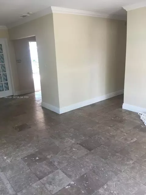 Living - 625 E 8th Ct, Hialeah, FL 33010 photo 3 of 4