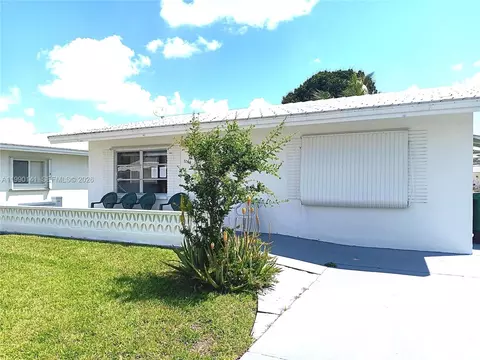 7004 NW 67th Ave, Tamarac, FL 33321