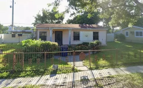 16401 NW 17th Ct, Miami Gardens, FL 33054